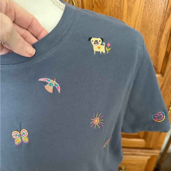Fave Little Things Embroidered Boxy Tee - Picture 4 of 13